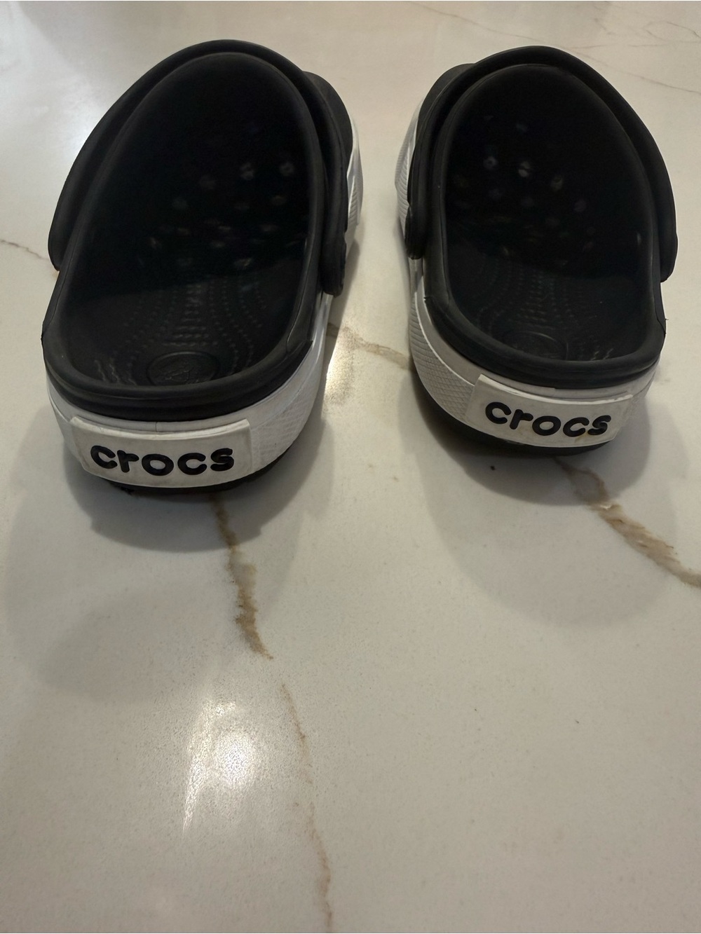 CROCS Kids Black and White Clog Sandals| Size C8/9 - Picture 4 of 8